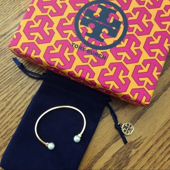 Tory Burch Glass Pearl Cuff Bracelet - Picture 7 of 7